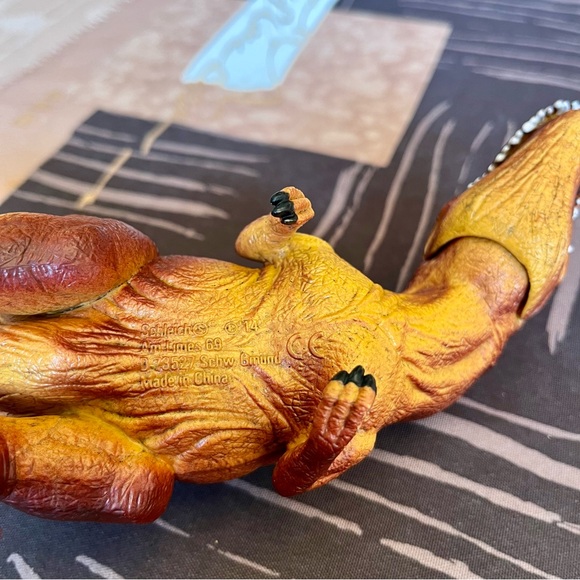 2014 Schleich Giganotosaurus Dinosaur D-73527 Figure - Picture 14 of 15